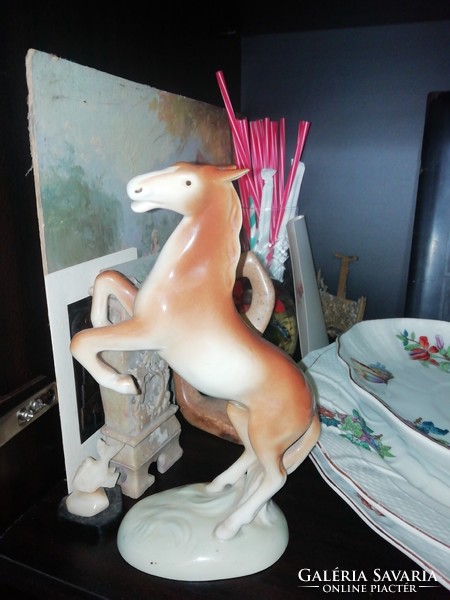 Royal dux ló porcelán hibátlan állapotban