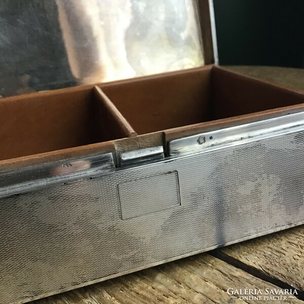 Antik dianás ezüst cigaretta doboz rejtett nyitógombbal 419 gramm bruttó