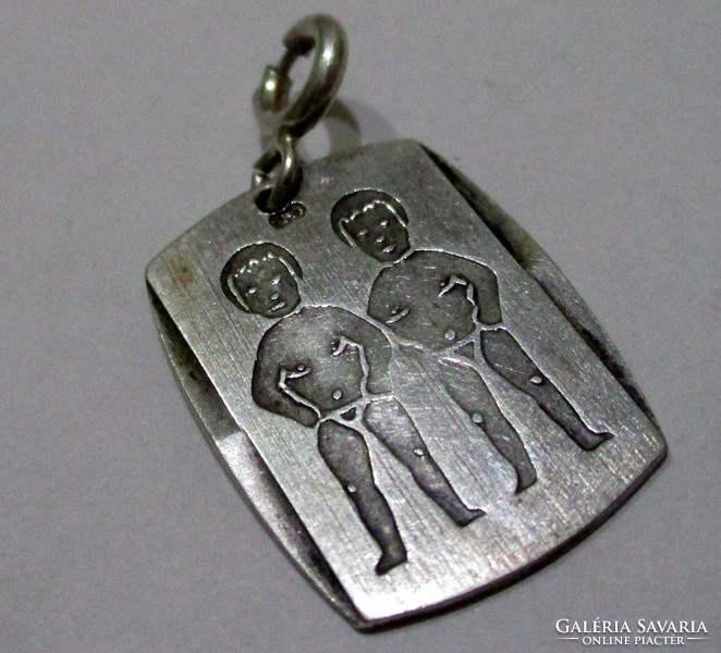 Special Gemini horoscope silver pendant