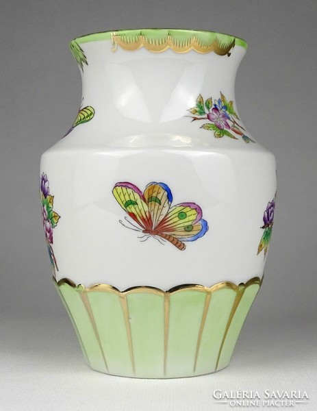 1L640 Herend porcelain vase with Victoria pattern, 14 cm