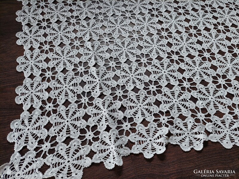 Crocheted tablecloth, 98 x 98 cm, in good condition, kept in a cupboard