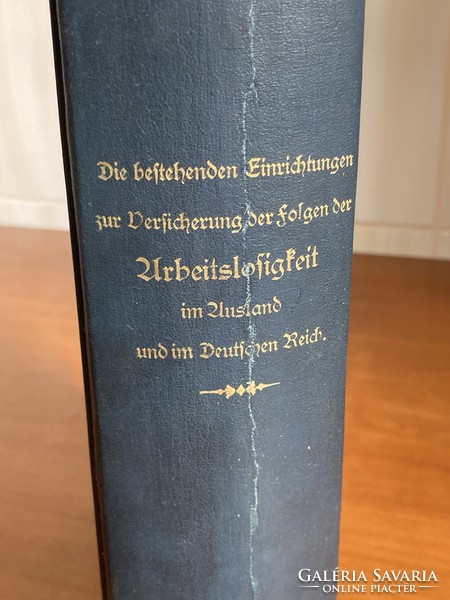 Régi német könyv gótikus betűkkel társadalomtudomány