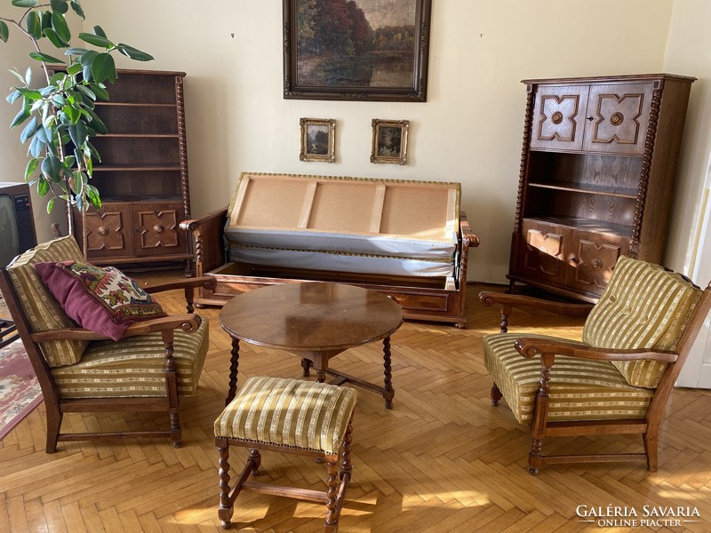 Colonial salon set consisting of 8 pieces