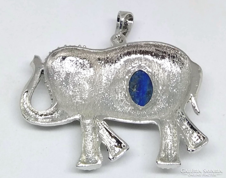 Lapis lazuli köves, tibeti ezüst Elefánt foglalatú medál L09245