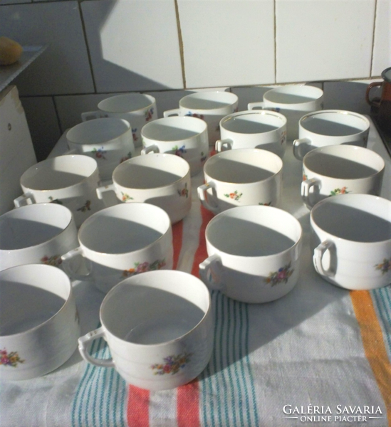 Antique 1949-60, floral German porcelain tea cups in pieces, 3 dl