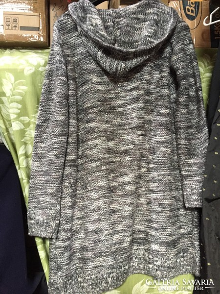 Knitted hooded cardigan, size m/l, gray tab