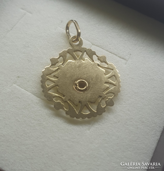 Gold Mary's pendant