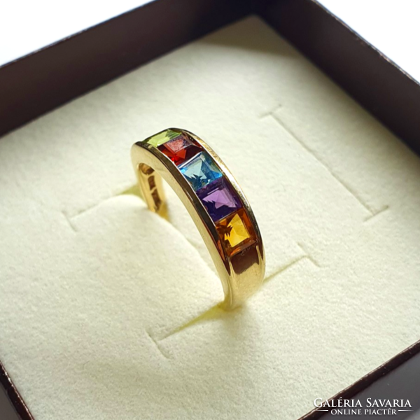 Colorful stone ring