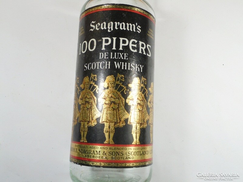 Retro régi papír címkés üveg palack -Seagram's 100 PIPERS-Scotch Whisky Skót whisky- 1980-as évek