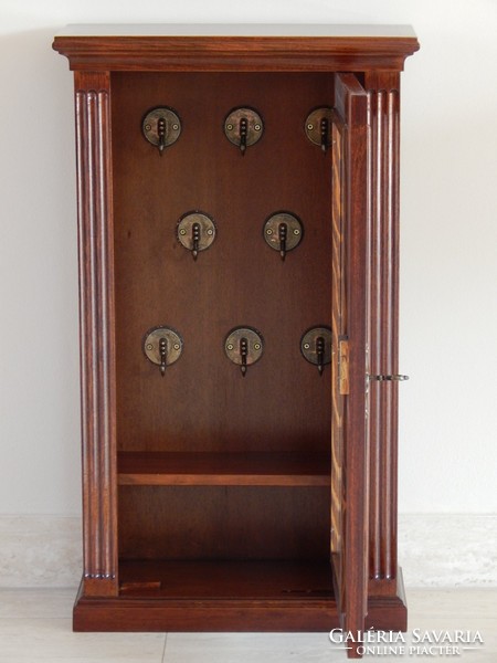 Key cabinet [ j - 14]