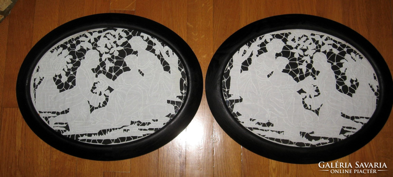 A real curiosity! Pair of 1922 oval Madeira lace pictures