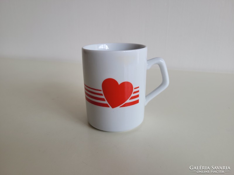 Retro Zsolnay porcelán bögre piros szív mintás régi teás csésze