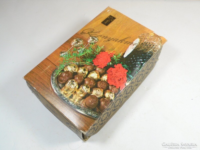 Retro cognac cherry bonbon chocolate paper box-bp. Chocolate Factory Budapest confectionery company - 1983