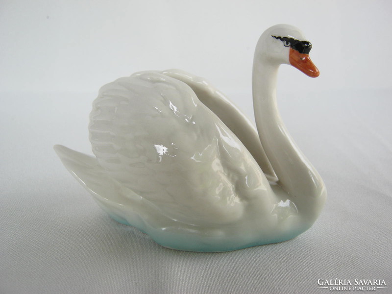 Porcelain swan from Drasche quarries