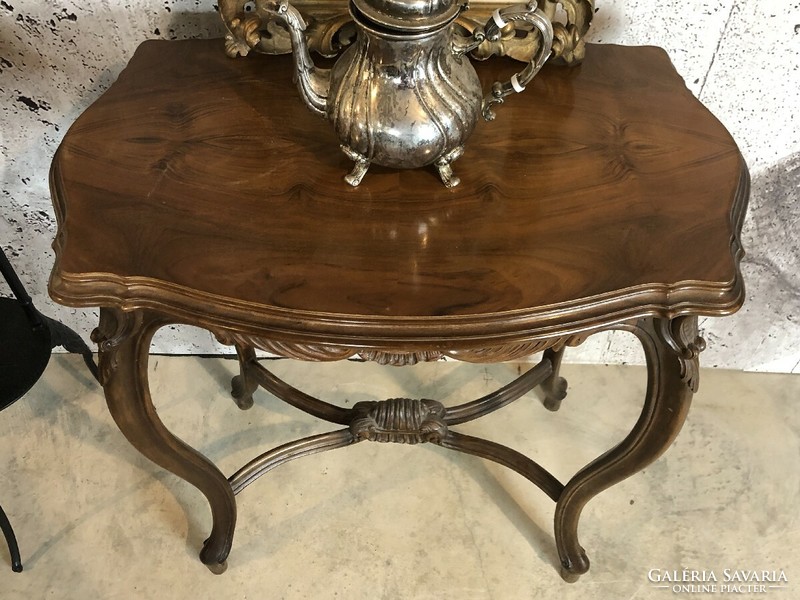 Renovated Viennese Baroque table.