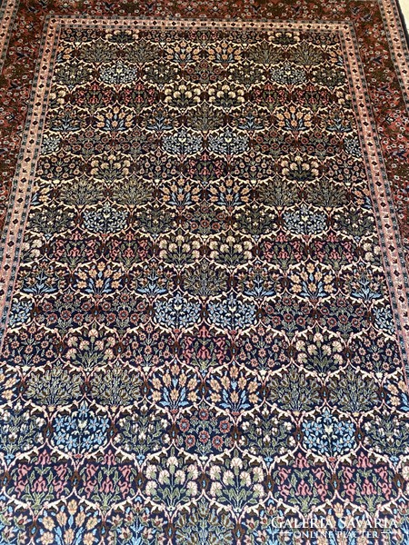 Hand-knotted premium Herke carpet 210x330