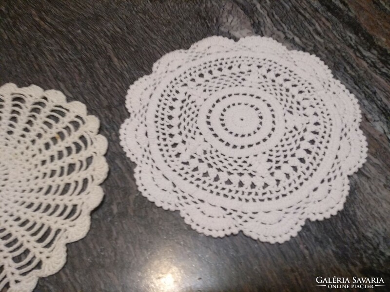 Crochet display tablecloths