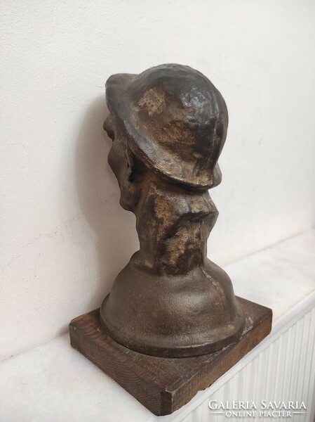 Antik bányász szobor vas vájár fej keményfa talpon 302 6203