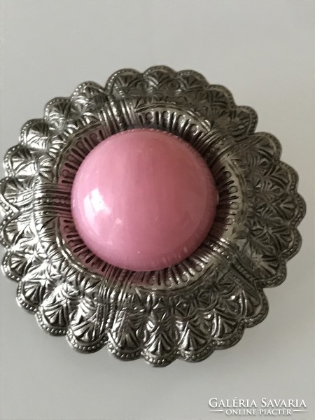 Silver-plated scarf buckle, shawl buckle with a pink center, 4 cm diameter