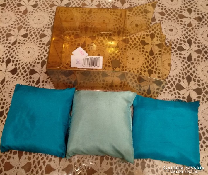3 fragrance silk cushions for wardrobes, recommend!