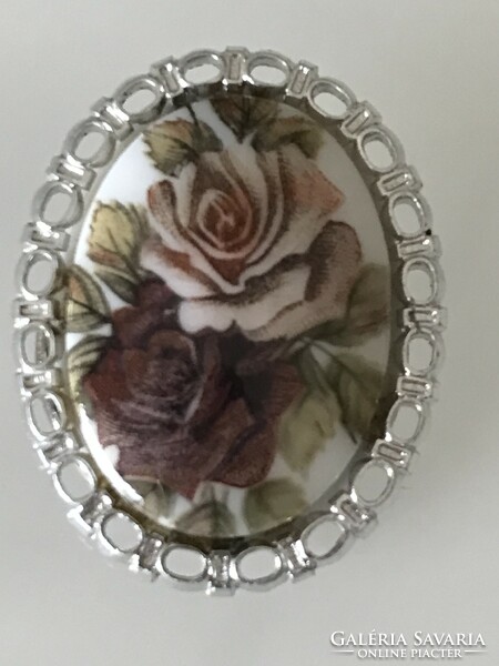 Salcet with a rose pattern, 4 x 3 cm