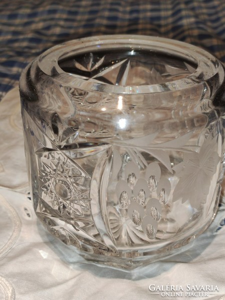 Öblös kristály váza