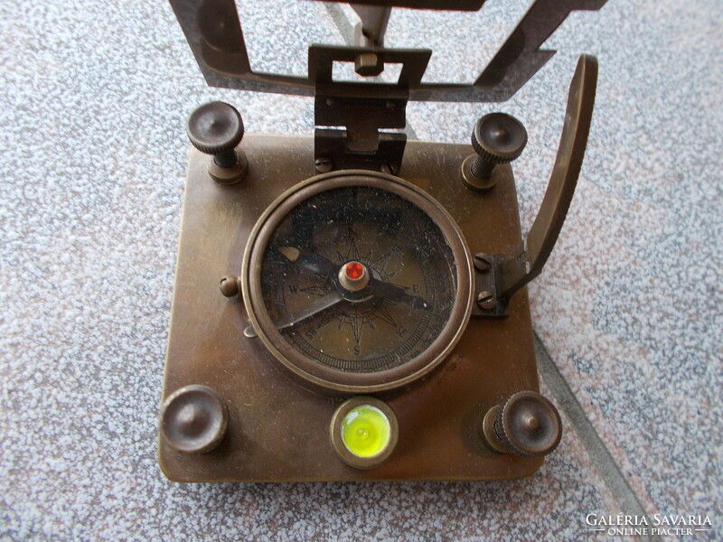 Dolland sextant, compass, clock..