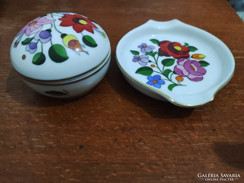 Kalocsai porcelain ashtray and bonbonnier