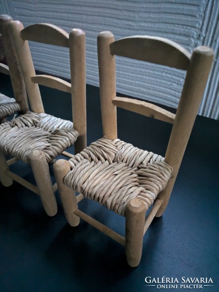 Babaházi fonott székek