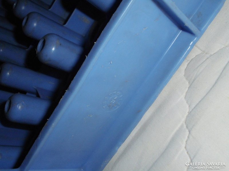 Retro FRUCTUS üdítő üdítős műanyag rekesz - 1977-es