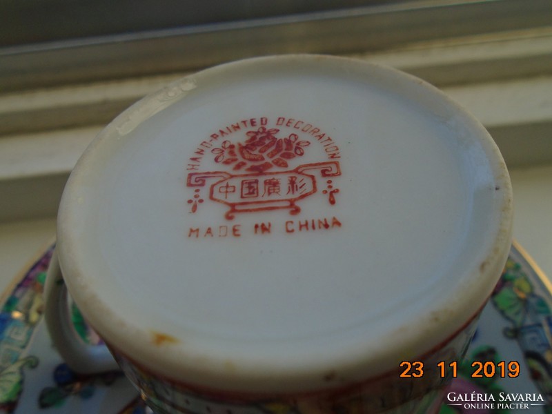 Jingdezhen Famille Rose aranyzománc kézzel festett  kávés csésze alátéttel