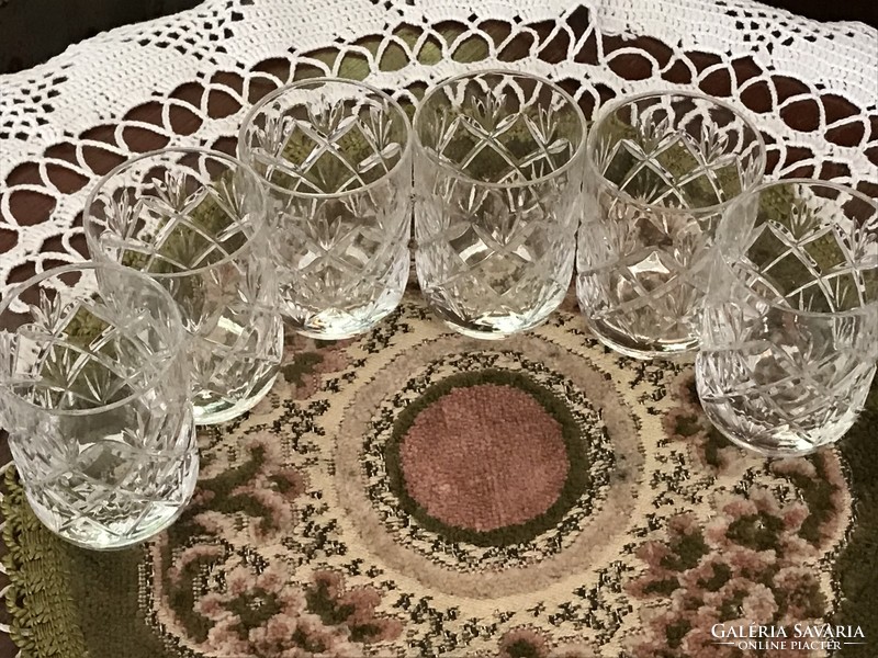 Beautifully hand-engraved set of 6 short drinking or wine glasses, festive crystal glasses
