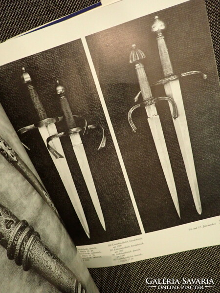 European stabbing weapons specialist book