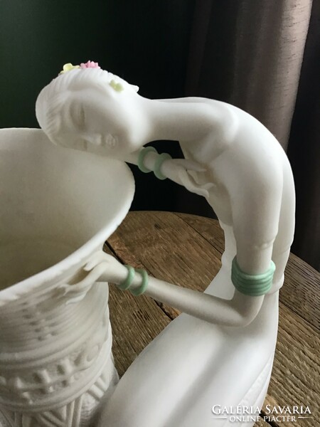 Kézműves keleti biszkvit porcelán váza női figurával
