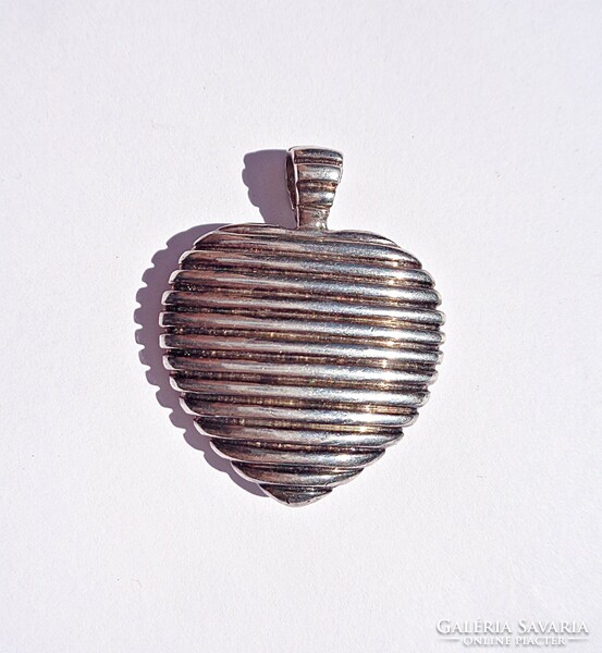 925 silver heart shaped pendant
