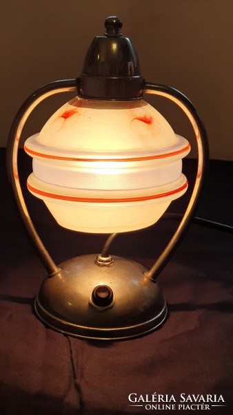 ART DECO, krómozott réz asztali lámpa. Átkebelezve, hibátlan eredeti régi  üvegbúrával.