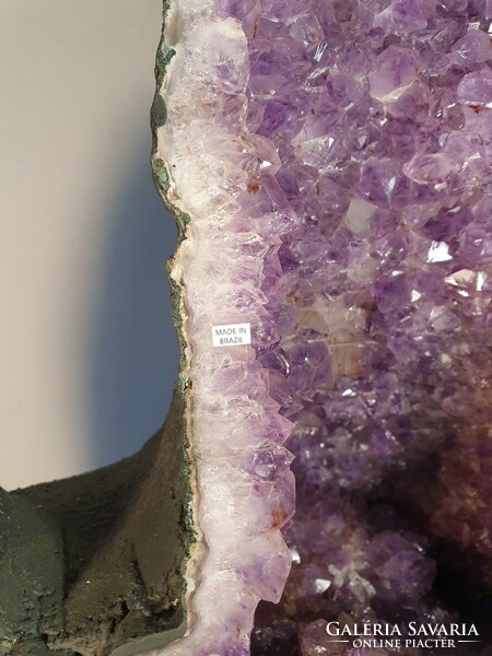 Amethyst mineral geode 34 kg