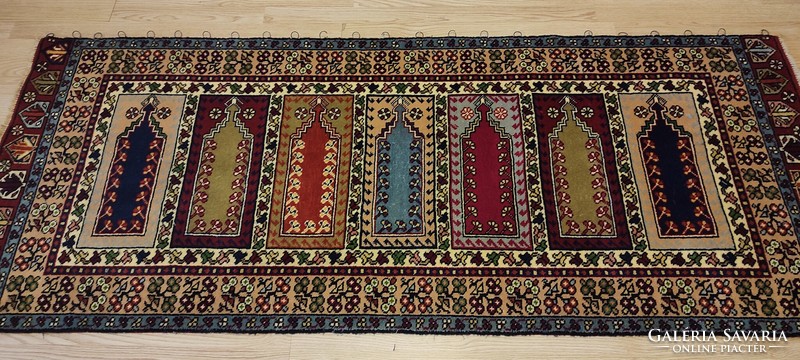 Hibátlan Kézi csomózású perzsa szőnyeg