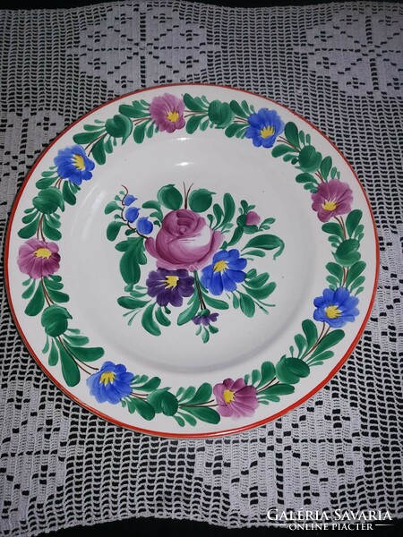 Népi festett fali tányérok