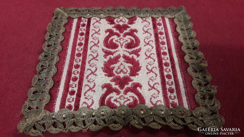 Antique velvet place mat (l3273)