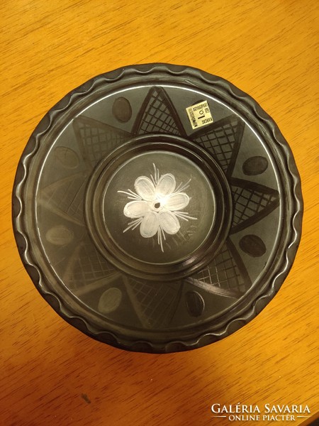 Karcagi Népművészeti Agyagipari Hsz - fekete kerámia tányér