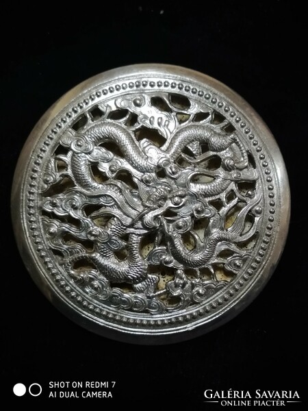 Ezüst (900) vietnámi, ázsiai sárkányos (amulett) bross.