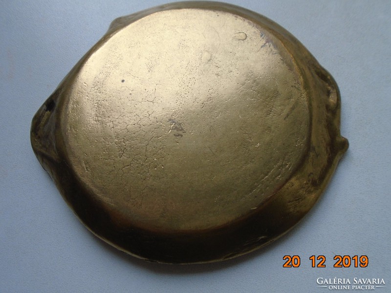 Szecessziós bronz dísztálka