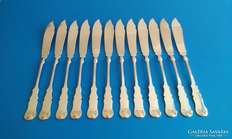 Ezüst 12 személyes  evőeszköz készlet antik hegedű forma  133 darabos