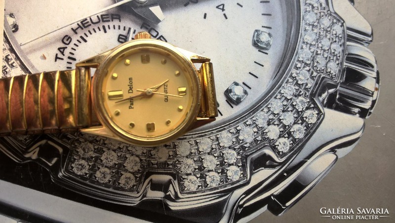 (K) Paris Delon szép női quartz óra
