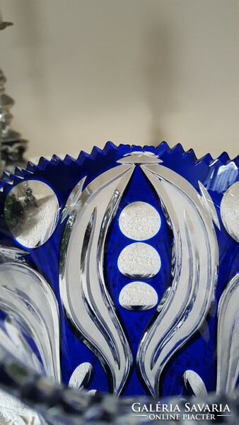 Gyönyörű,vastag kék üveg kristályváza 24.5cm.