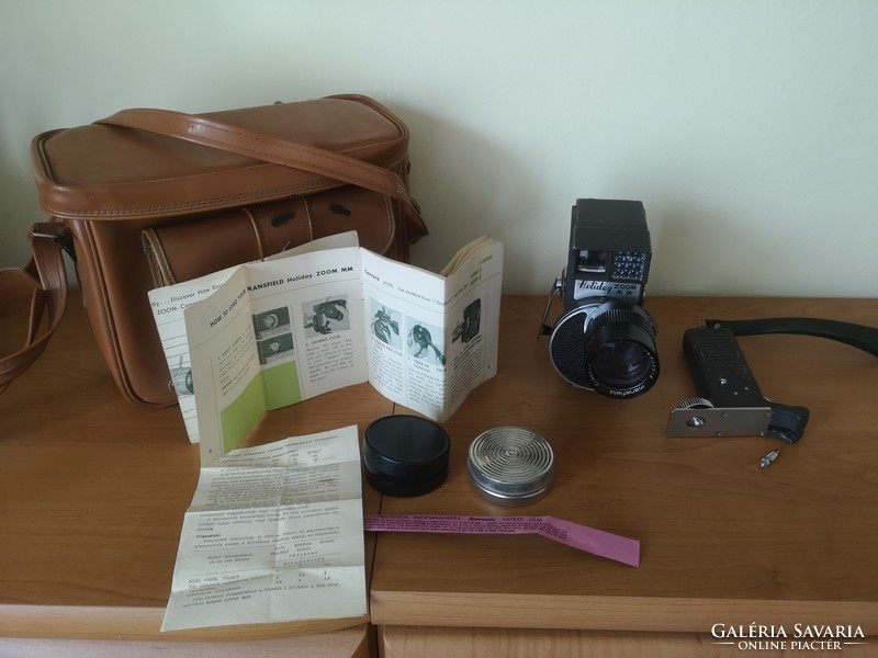 Mansfield Holiday Japán kamera bőr táskájával, használati útmutatóval
