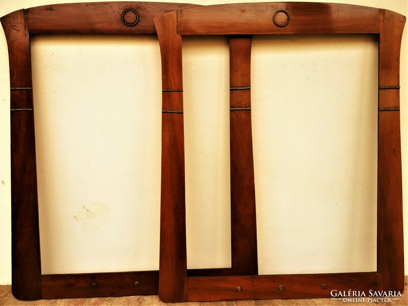 Art Nouveau (jugendstil) frames in pairs with 2 56x69cm nest sizes.