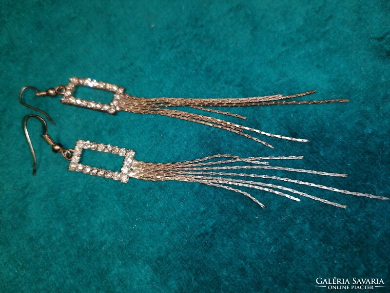Long earrings with white rhinestones (644)