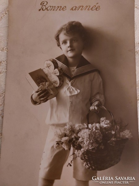 Régi újévi képeslap 1914 gyerekfotó levelezőlap virágkosár